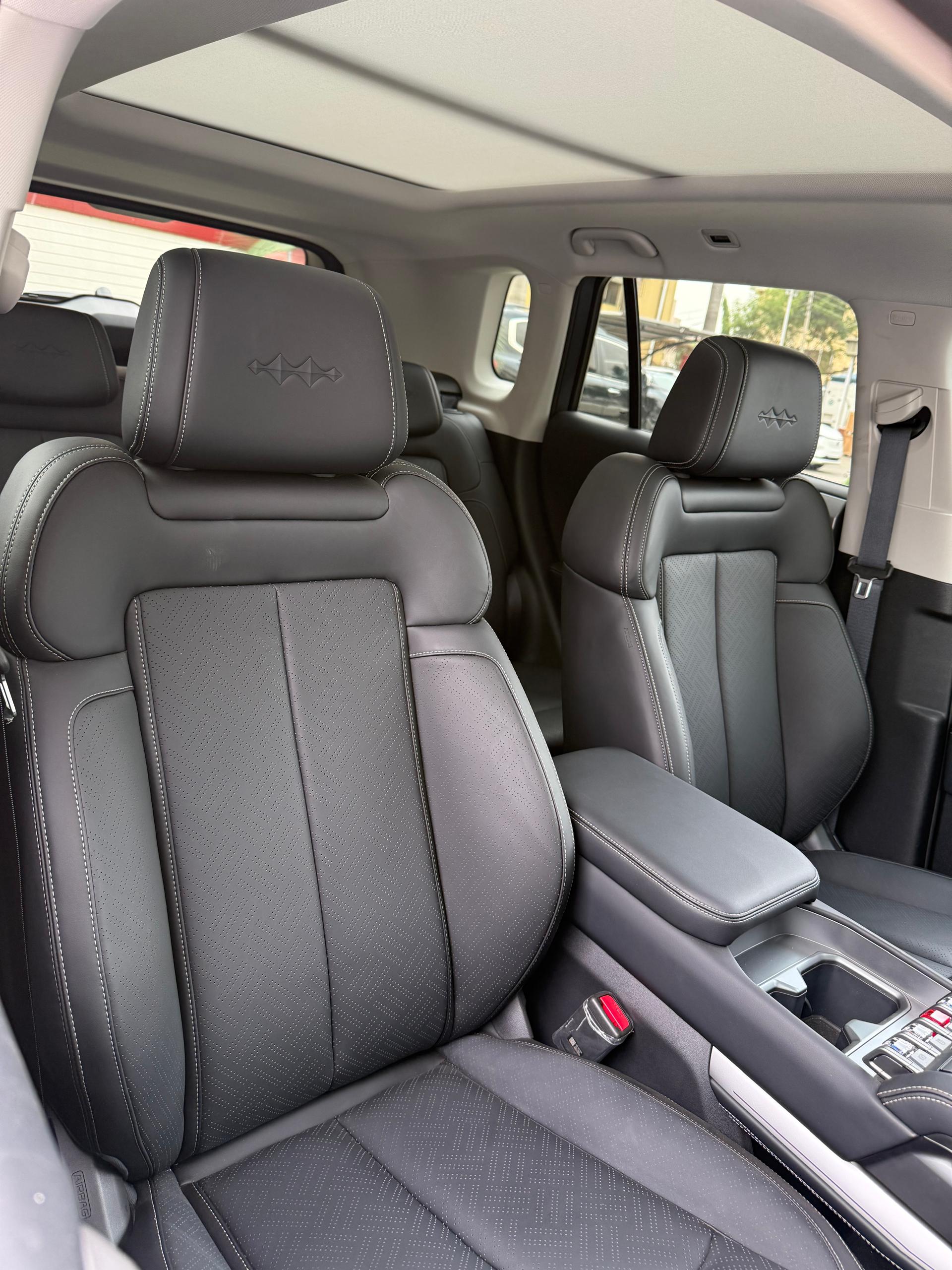 BYD LEOPARD TITANIUM 2025 — photo 2 of 12