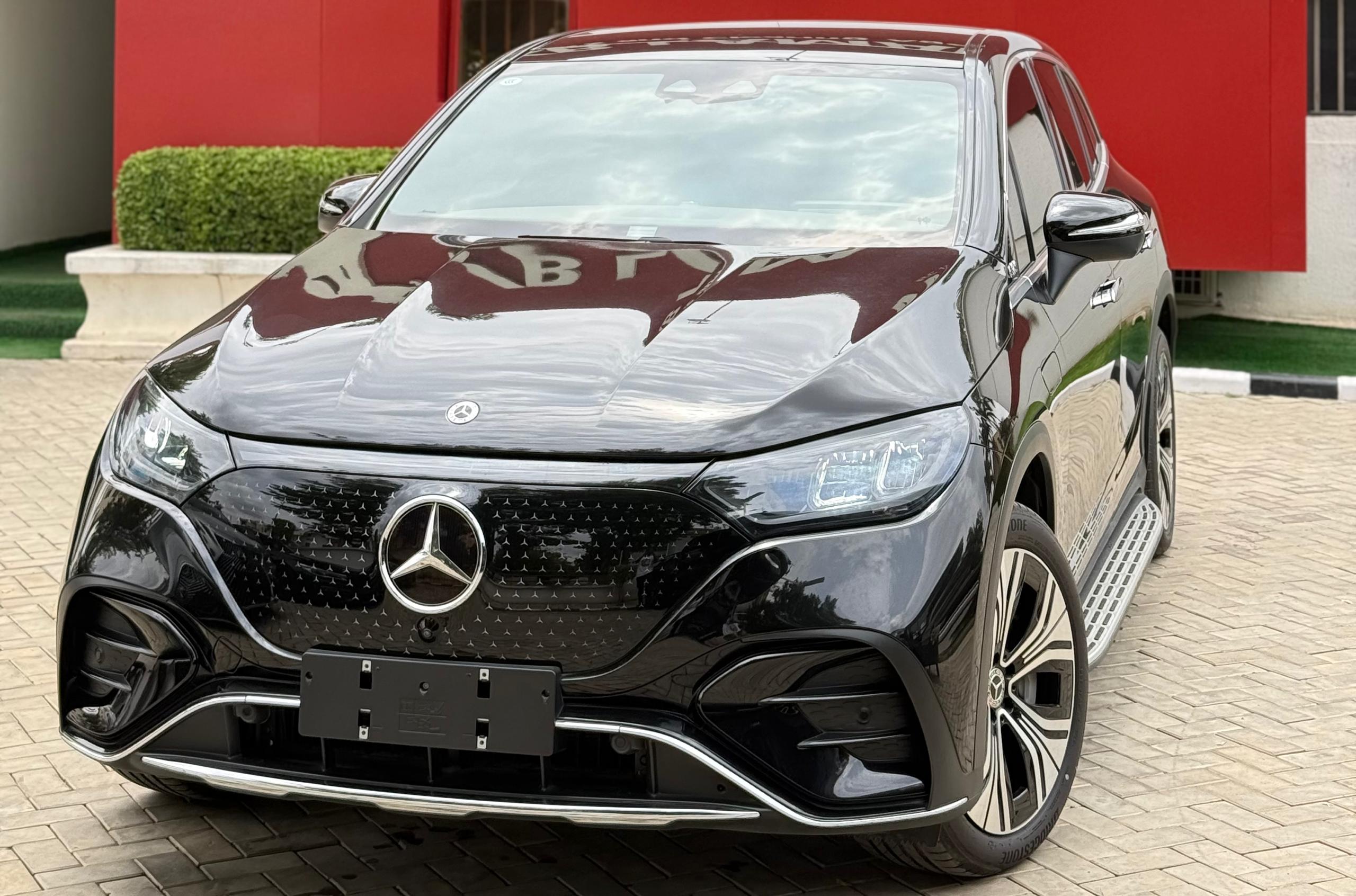 MERCEDES BENZ  EQE 500 2024 — photo 1 of 10