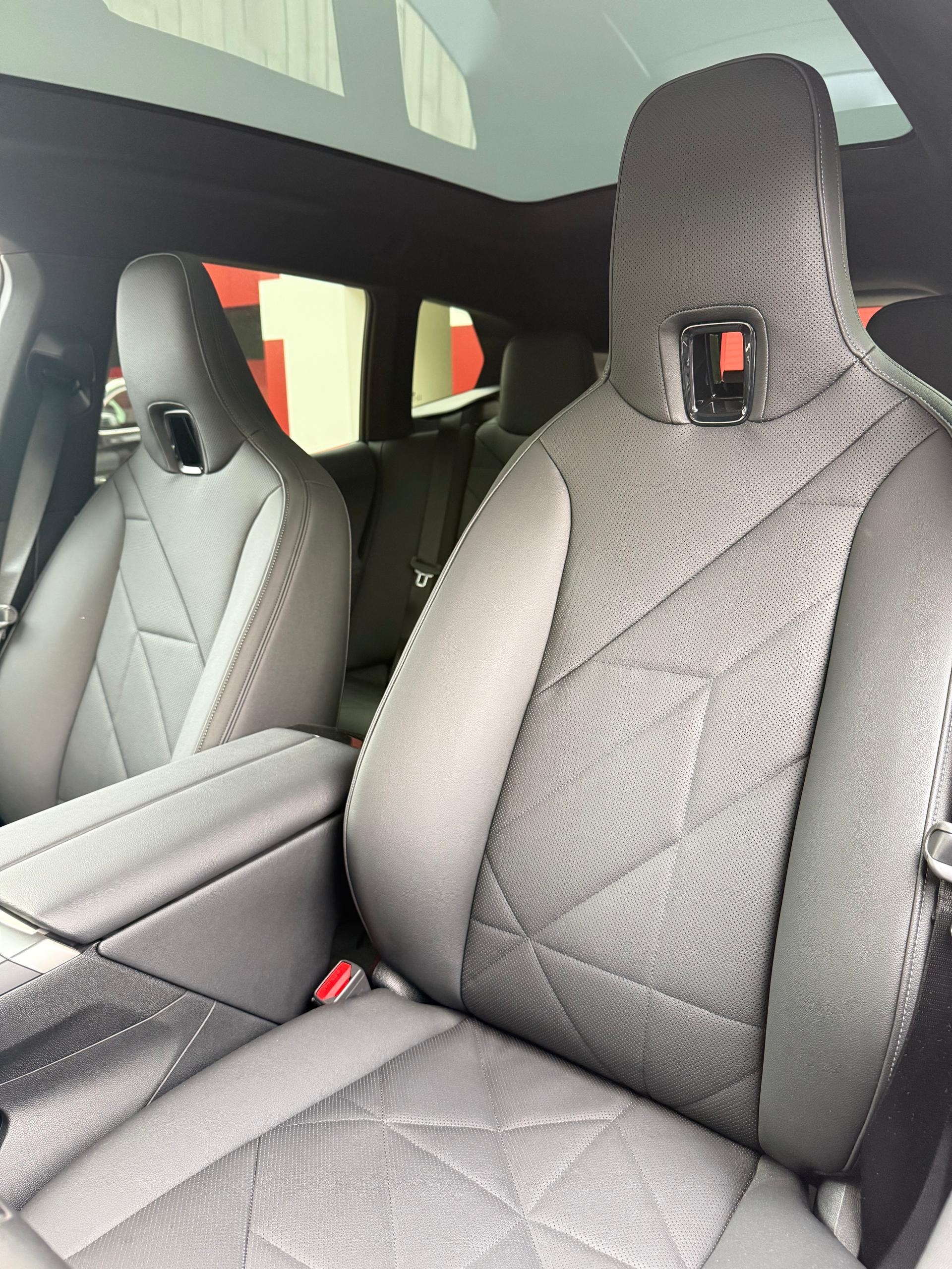 BMW IX 50 2025 — photo 2 of 13