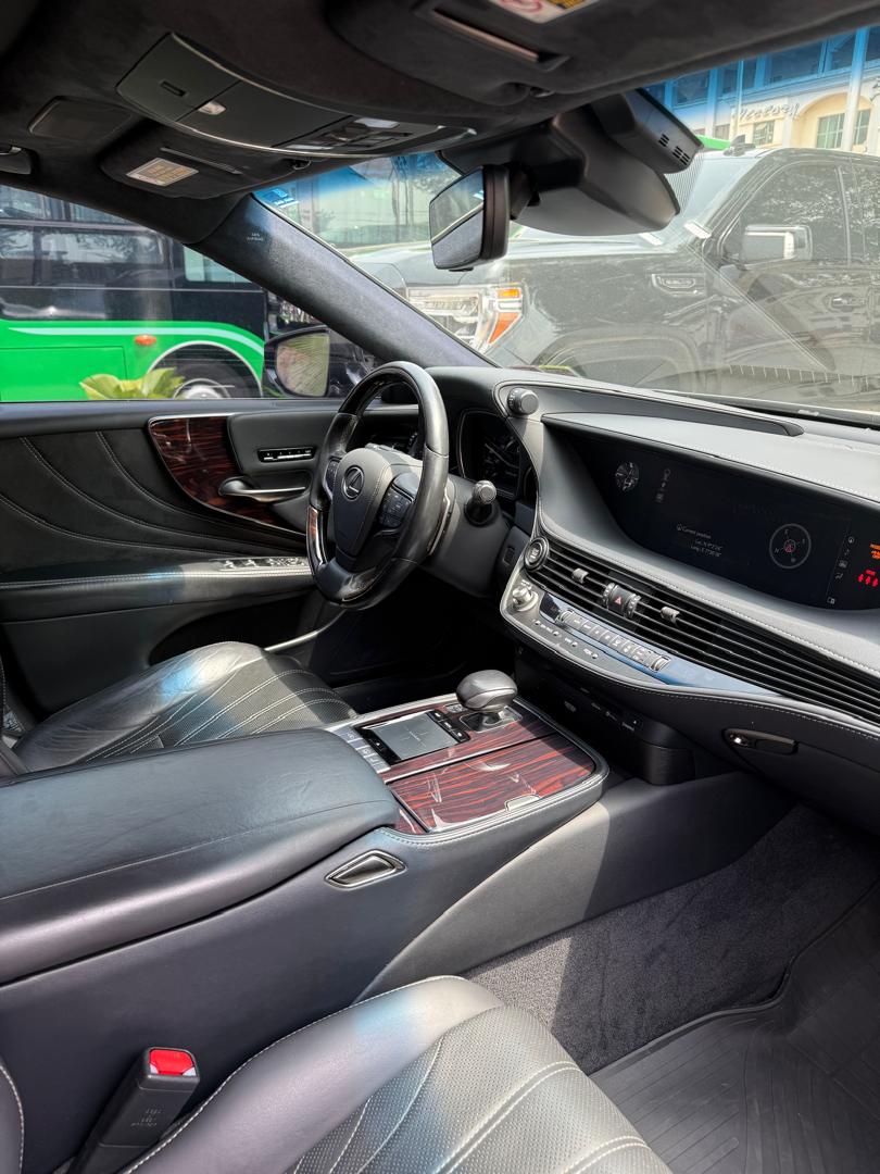 LEXUS LS 500 2018 — photo 4 of 14