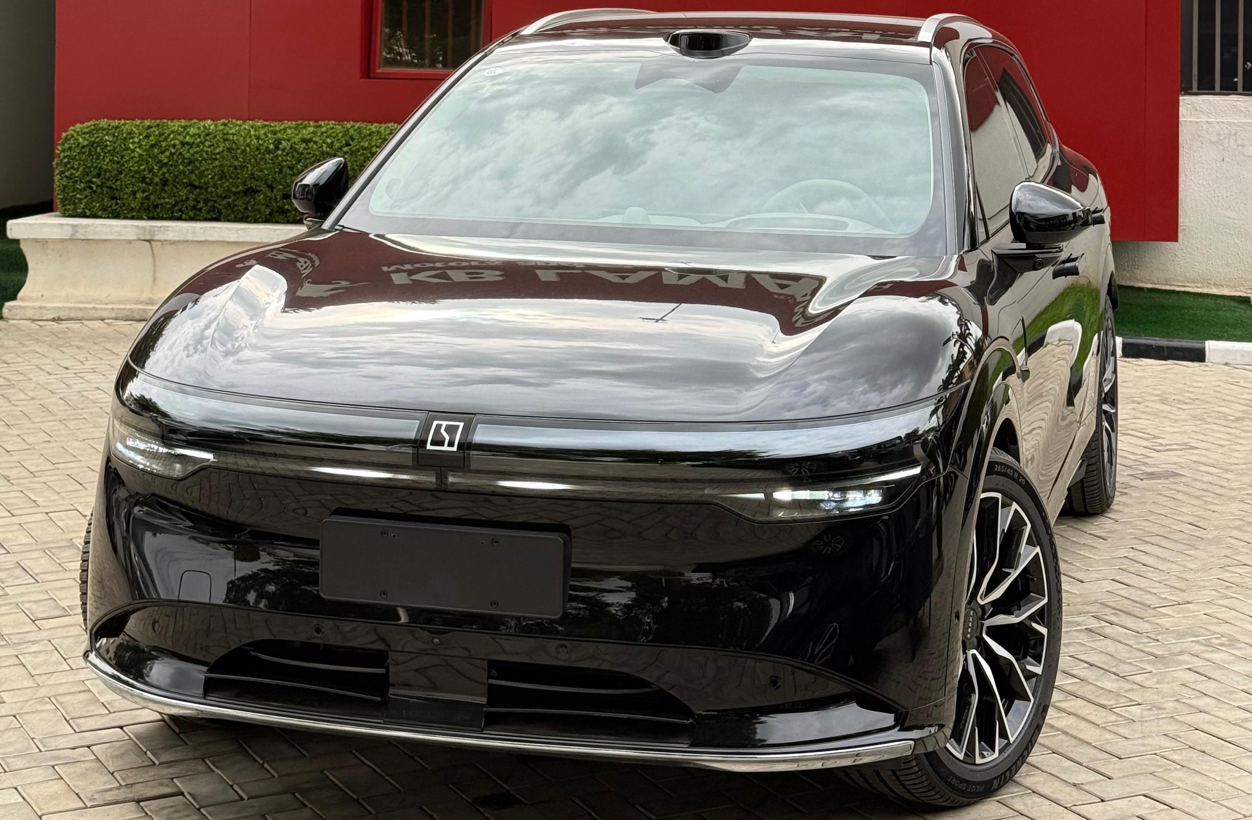 2025 ZEEKR 7X
