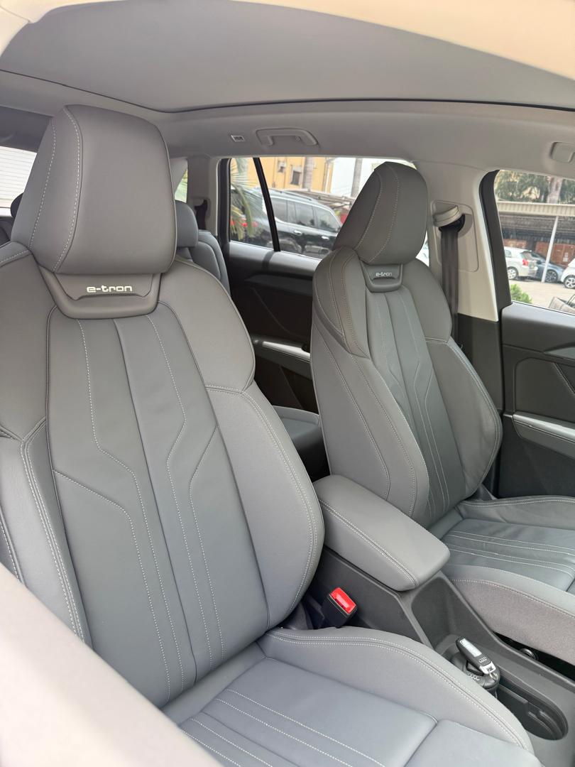 AUDI Q5 E-TRON 2022 — photo 3 of 15