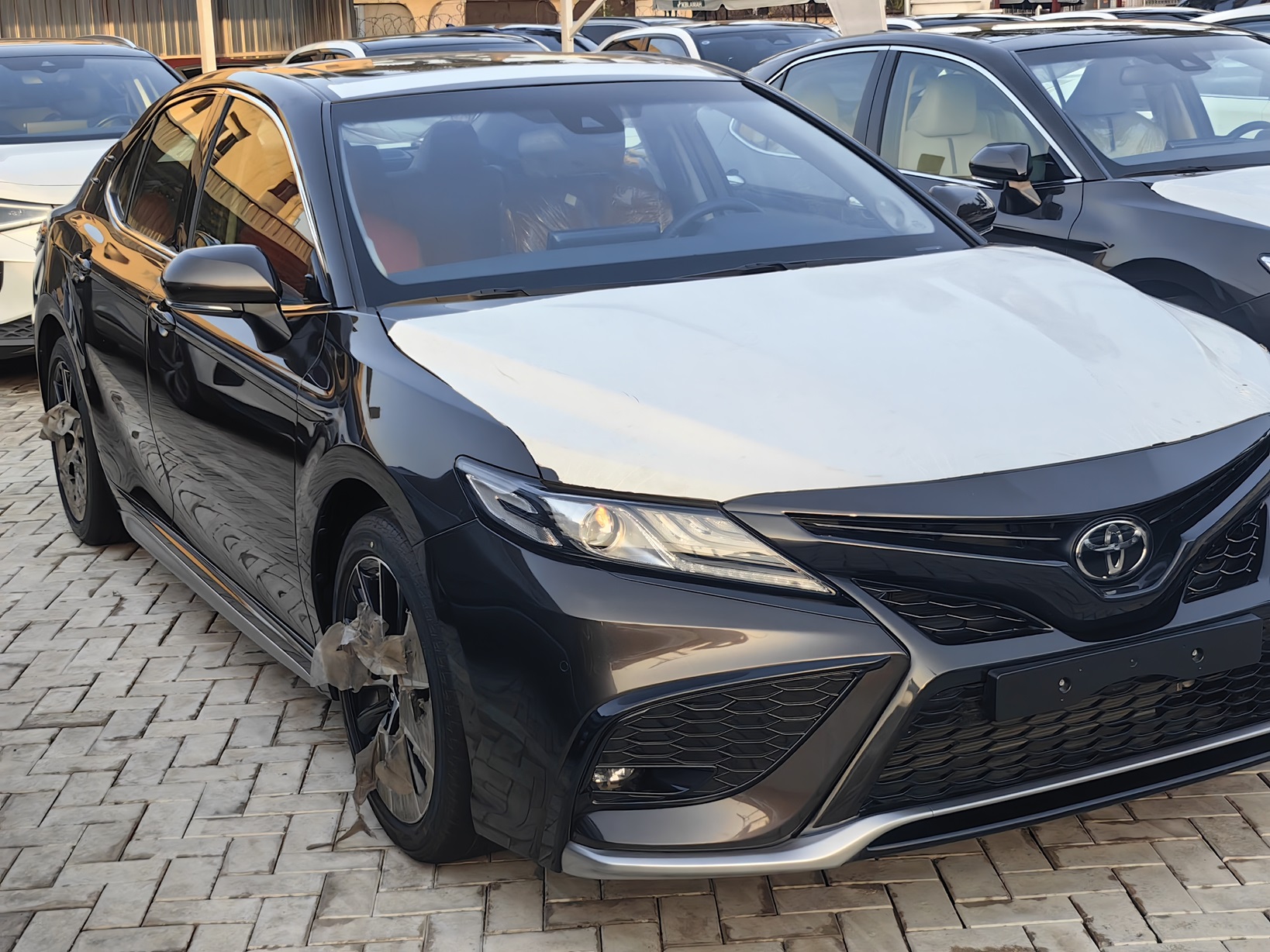 TOYOTA CAMRY SE 2023 — photo 2 of 5