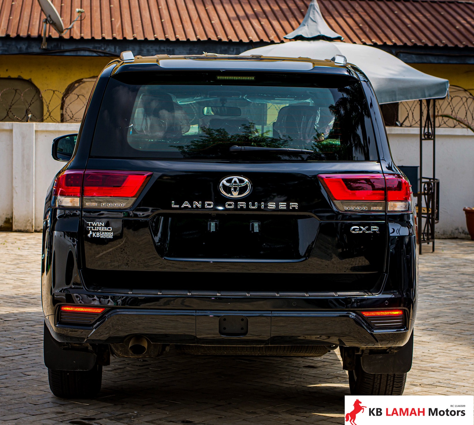 TOYOTA LAND CRUISER GXR 2023 — photo 2 of 5