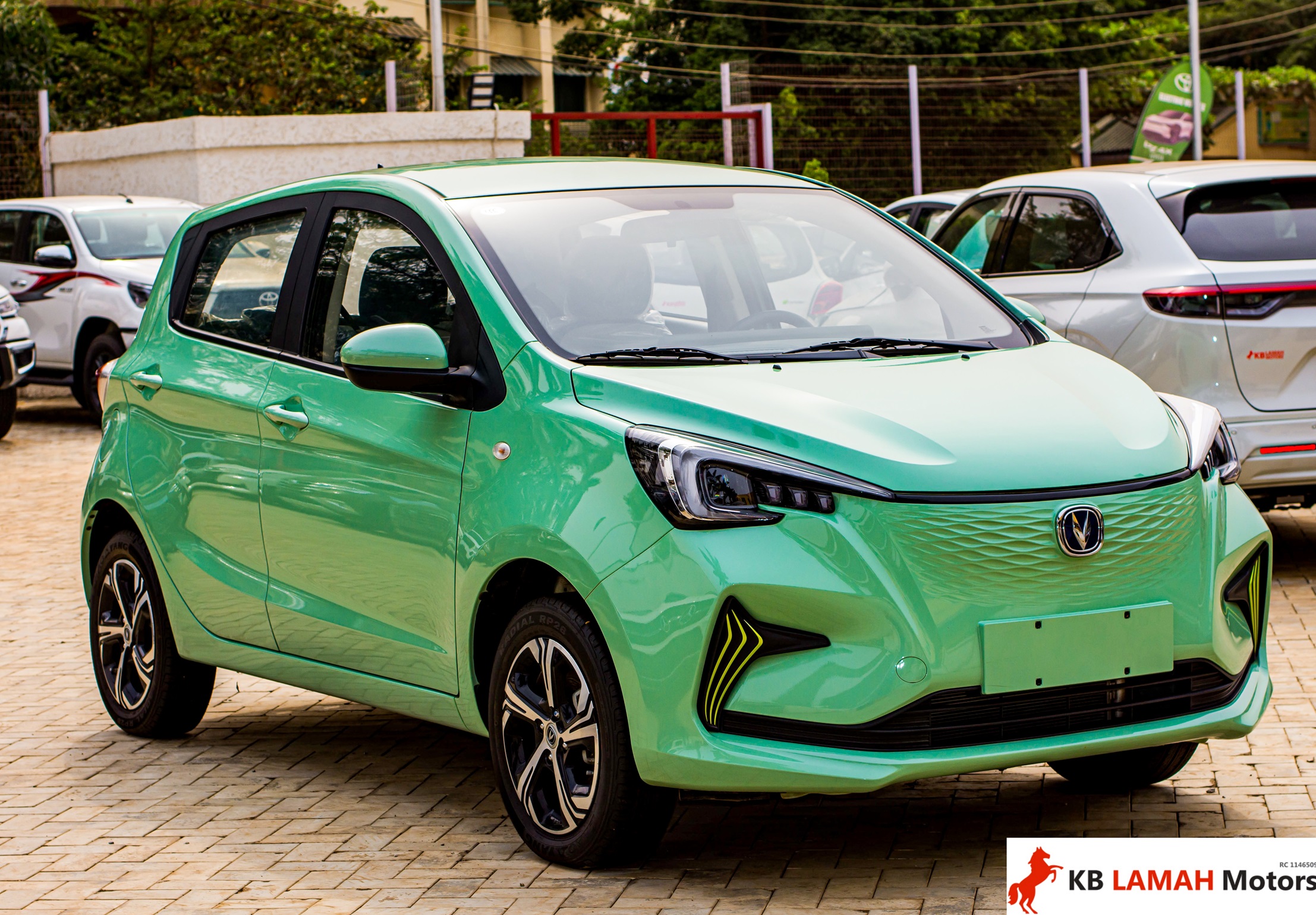 CHANGAN E-STAR 2023 — photo 2 of 5