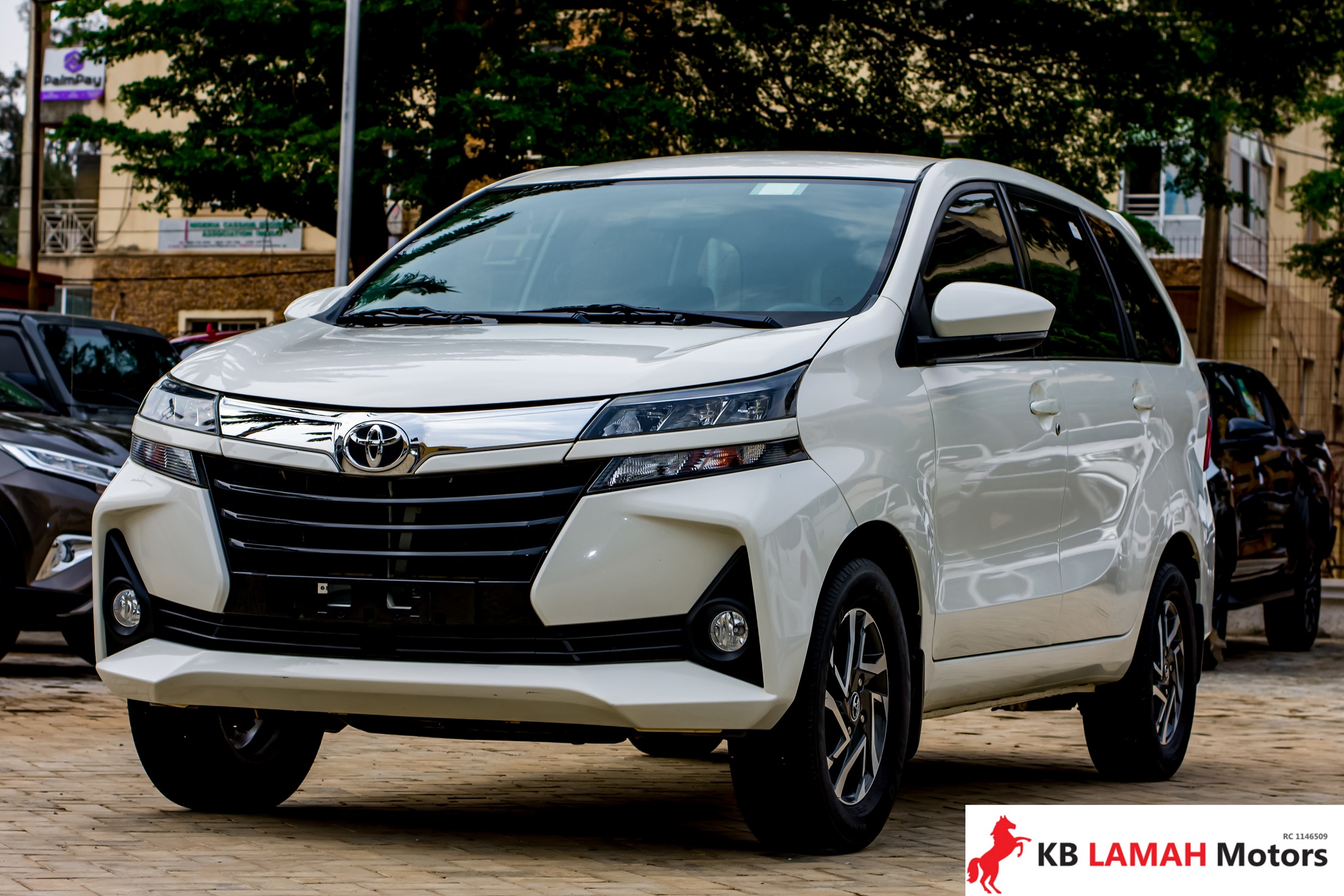 TOYOTA AVANZA 2022 — photo 3 of 5
