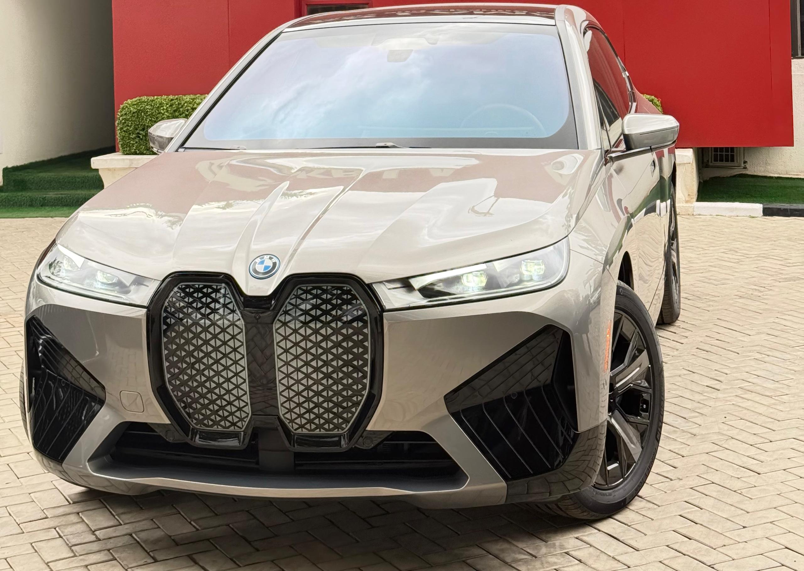 2025 BMW iX 50