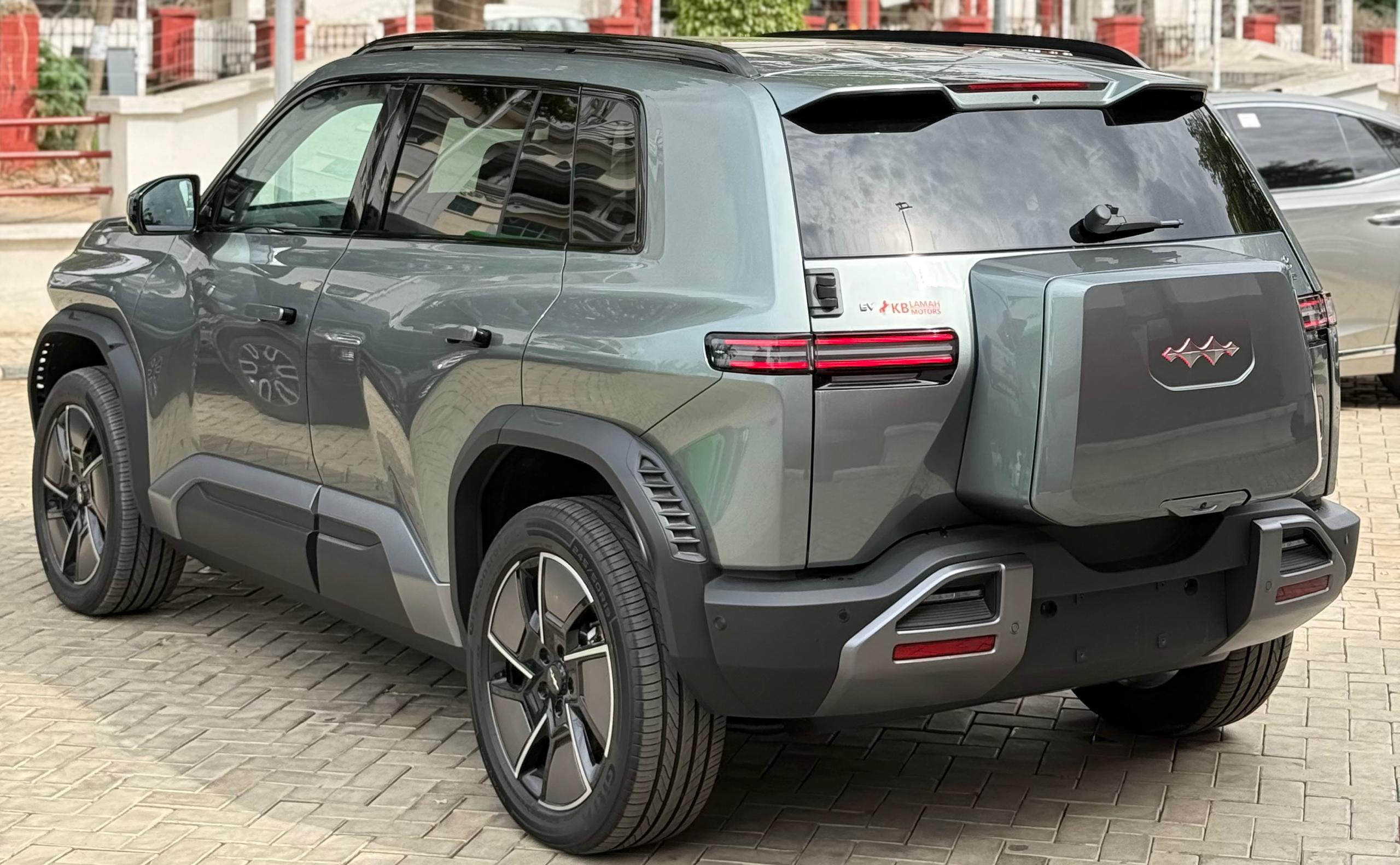 BYD LEOPARD TITANIUM 2025 — photo 12 of 12